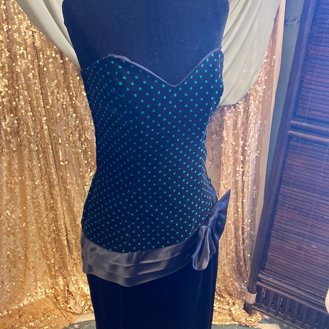 Ensemble cocktail robe bustier et veste assorties noire à pois verts Zakura