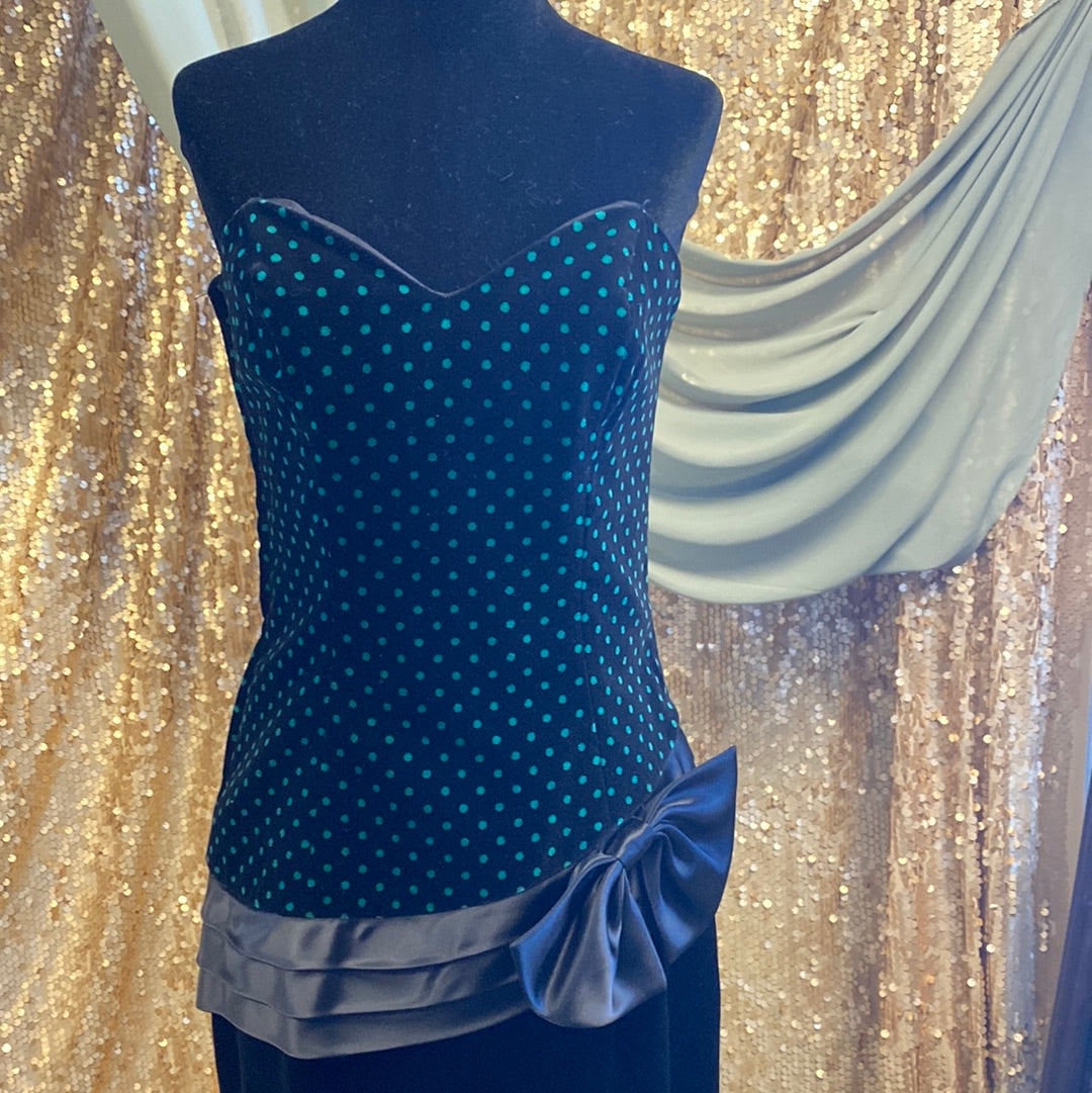 Ensemble cocktail robe bustier et veste assorties noire à pois verts Zakura
