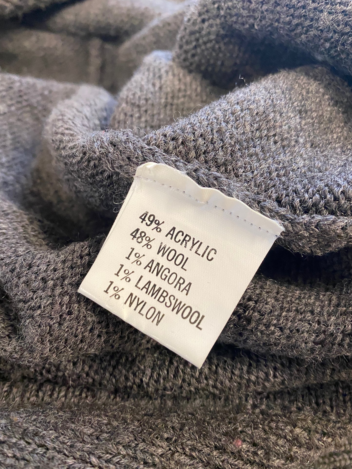 Gilet gris grand col brodé