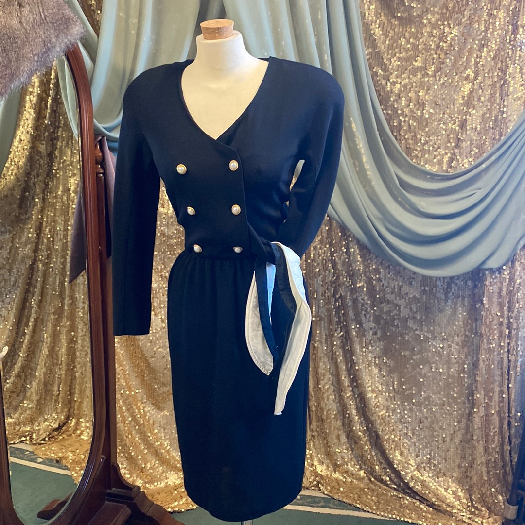 Robe tailleur noire en laine avec col en soie Adrienne Vittadini