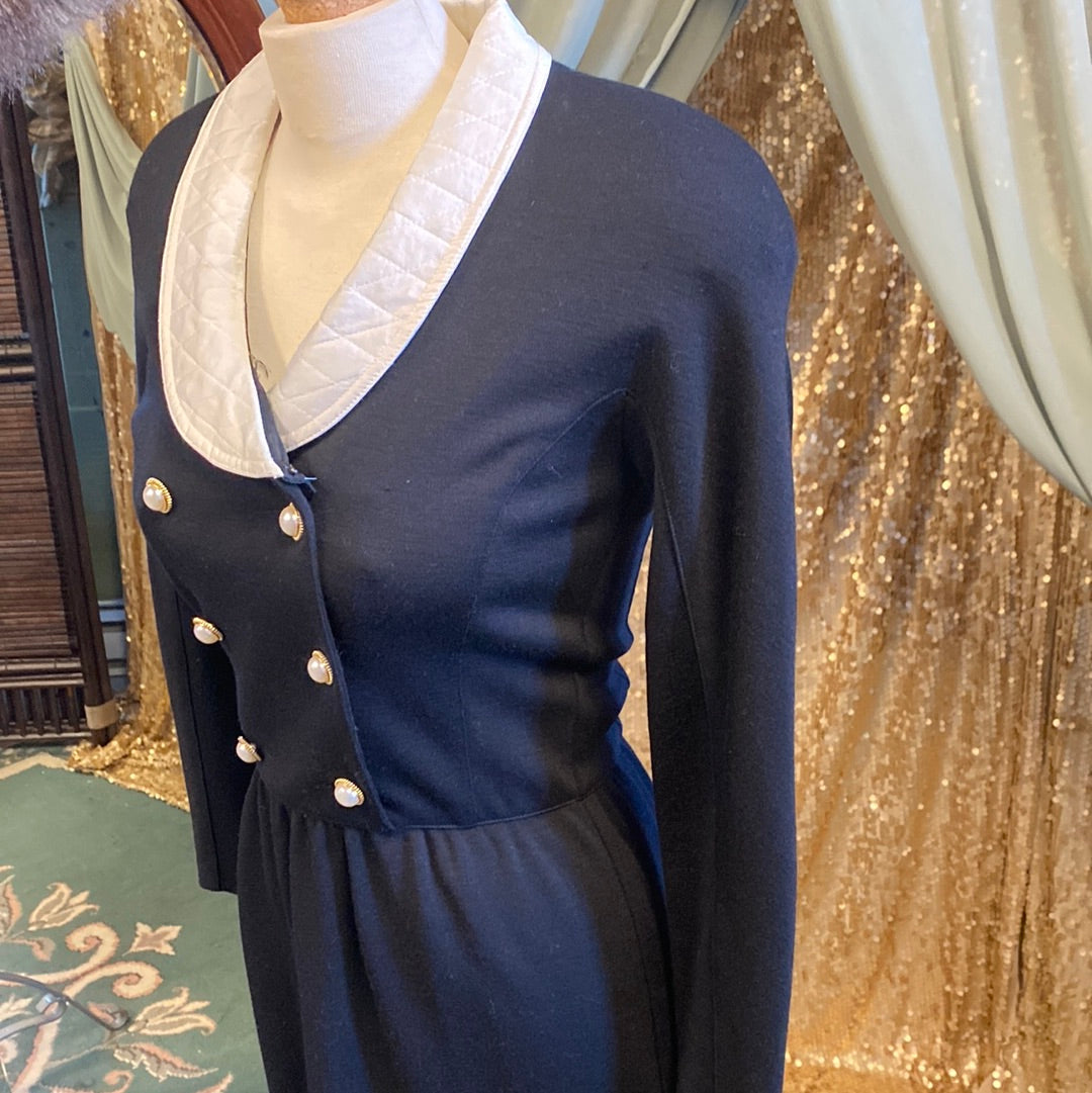 Robe tailleur noire en laine avec col en soie Adrienne Vittadini