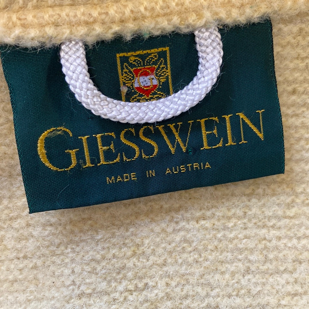 Veste jaune Giesswein